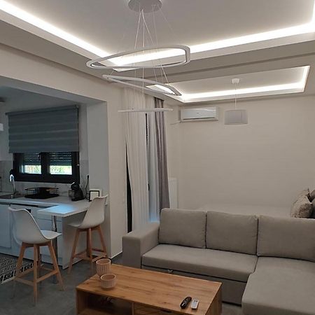 Ina'S Crib Otel Síndos Dış mekan fotoğraf